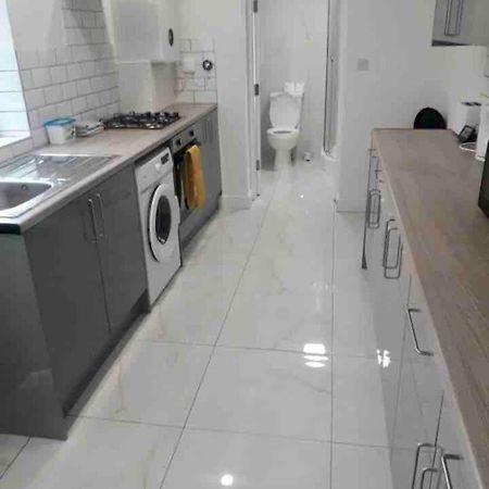 Catherine 5 Bedroom House Crewe Zewnętrze zdjęcie