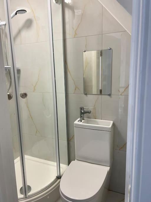 Catherine 5 Bedroom House Crewe Zewnętrze zdjęcie