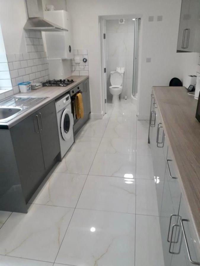 Catherine 5 Bedroom House Crewe Zewnętrze zdjęcie