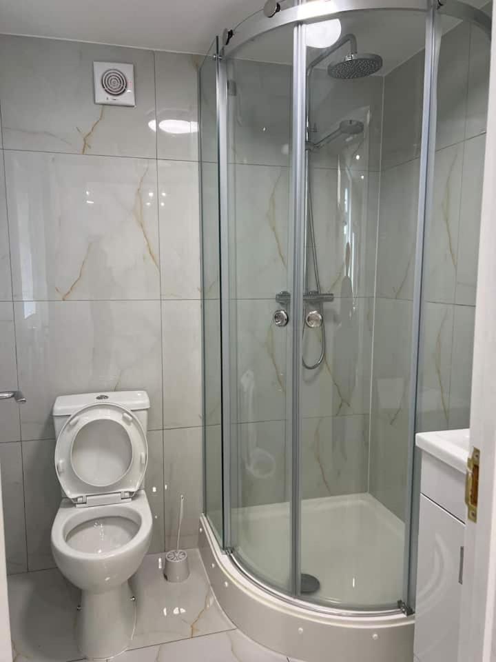 Catherine 5 Bedroom House Crewe Zewnętrze zdjęcie